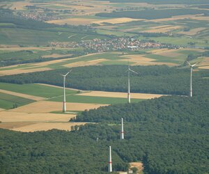 Windpark-Bergtheim-Luftaufnahme (7).jpg